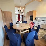 Stoeffler Haus 3 Apartment Tamsweg